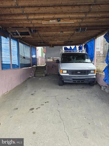 942 N 11TH ST, Reading, PA 19604