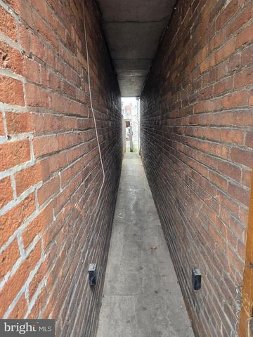 942 N 11TH ST, Reading, PA 19604