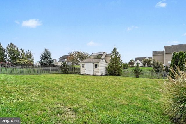5997 CAMDEN DR, Harrisburg, PA 17112
