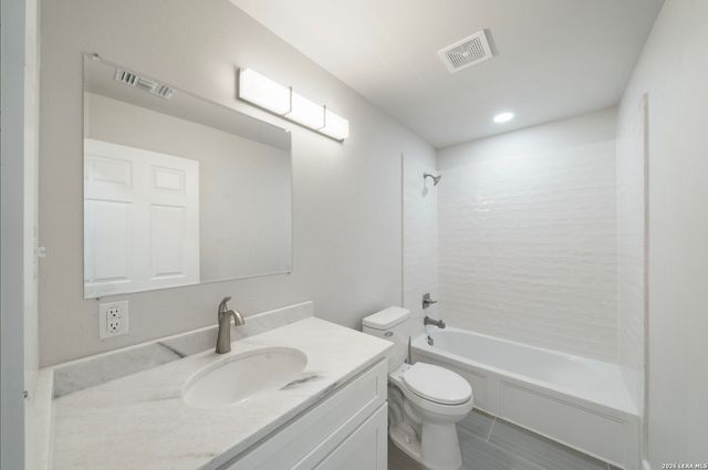 1627 W MARIPOSA DR, San Antonio, TX 78201