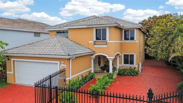 15672 SW 91st Ln, Miami, FL 33196
