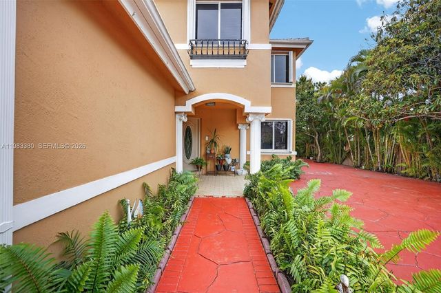 15672 SW 91st Ln, Miami, FL 33196