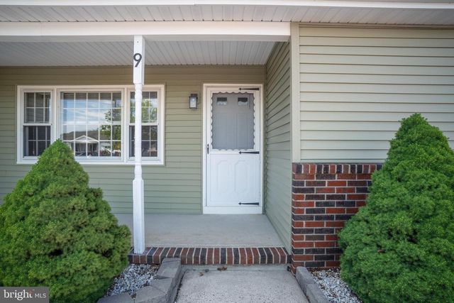 9 NORWAY RD, Toms River, NJ 08757