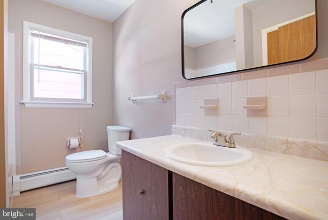 9 NORWAY RD, Toms River, NJ 08757