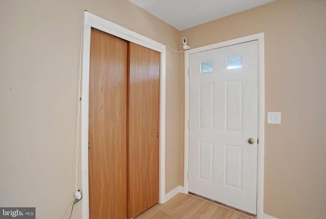 9 NORWAY RD, Toms River, NJ 08757