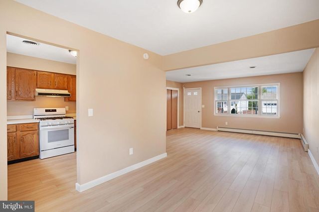 9 NORWAY RD, Toms River, NJ 08757