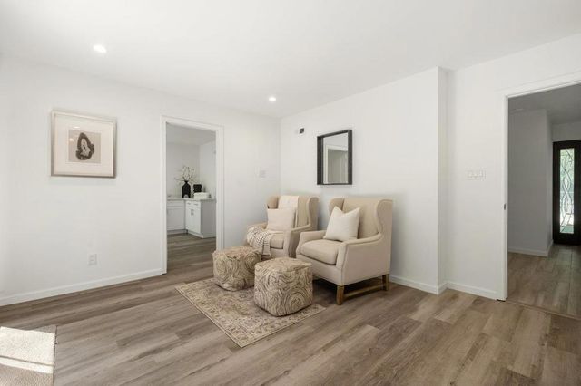 2085 Edgewood Road, Redwood City, CA 94062