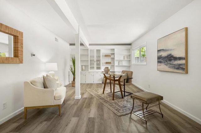 2085 Edgewood Road, Redwood City, CA 94062