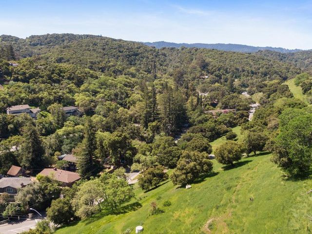 2085 Edgewood Road, Redwood City, CA 94062