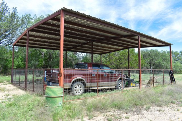 1300 Homestead Drive, Rochelle, TX 76872