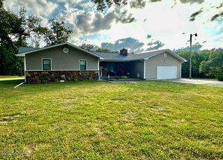 6961 County Lane 94, Carthage, MO 64836