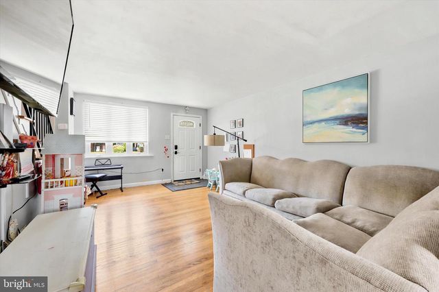 319 STRATFORD RD, Glenolden, PA 19036