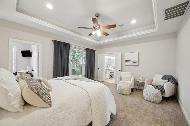 2904 Bridle Path Lane, Friendswood, TX 77546