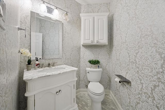 2904 Bridle Path Lane, Friendswood, TX 77546