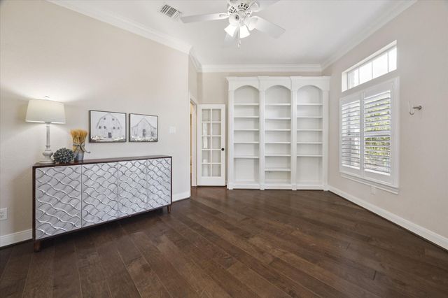 2904 Bridle Path Lane, Friendswood, TX 77546