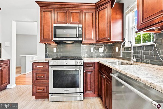17 GRAYSON PL, Burlington, NJ 08016