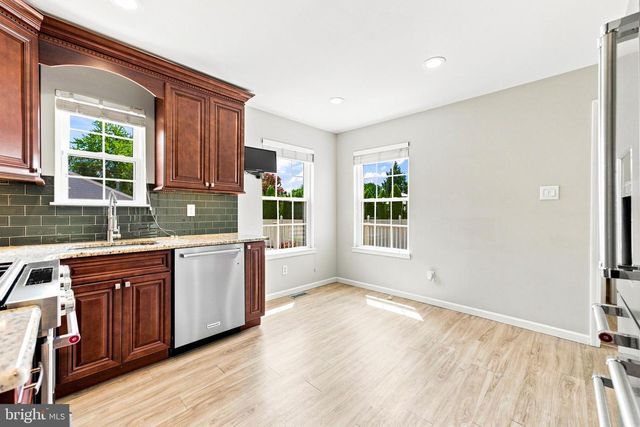 17 GRAYSON PL, Burlington, NJ 08016