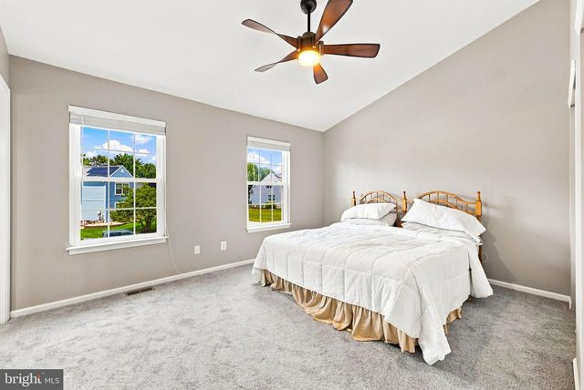 17 GRAYSON PL, Burlington, NJ 08016