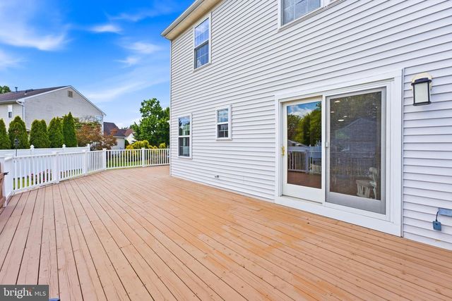 17 GRAYSON PL, Burlington, NJ 08016