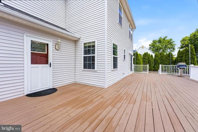 17 GRAYSON PL, Burlington, NJ 08016