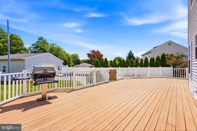17 GRAYSON PL, Burlington, NJ 08016