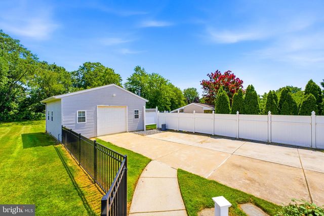 17 GRAYSON PL, Burlington, NJ 08016