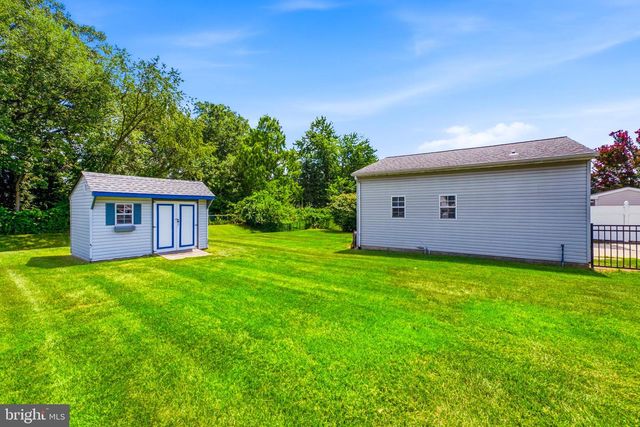 17 GRAYSON PL, Burlington, NJ 08016
