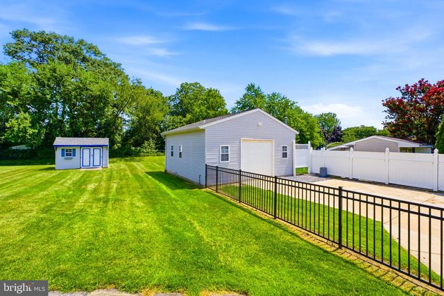 17 GRAYSON PL, Burlington, NJ 08016