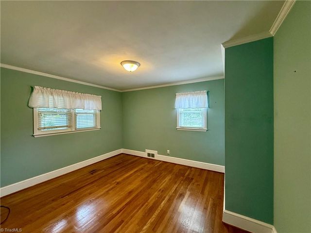 118 Avondale Drive, Lexington, NC 27295