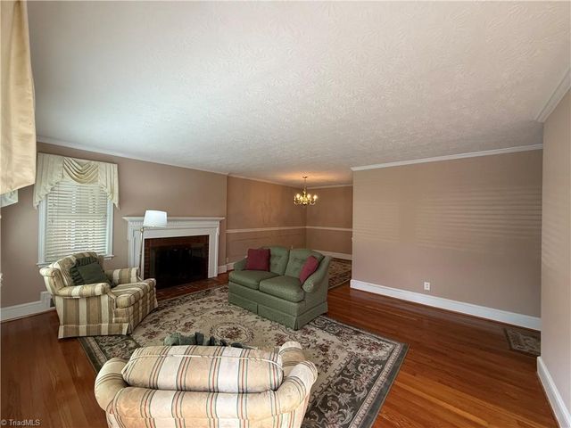118 Avondale Drive, Lexington, NC 27295