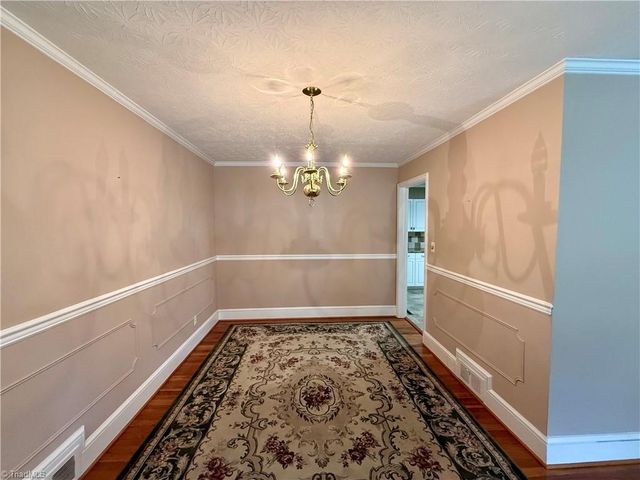 118 Avondale Drive, Lexington, NC 27295