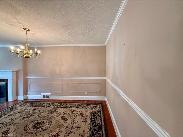 118 Avondale Drive, Lexington, NC 27295