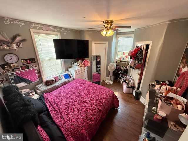 5627 ARLINGTON ST, Philadelphia, PA 19131