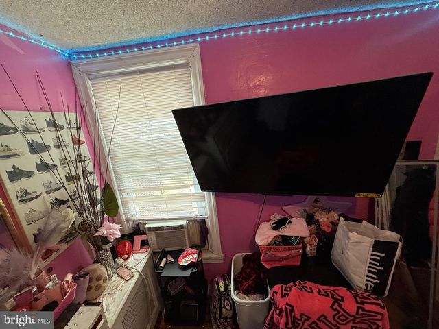 5627 ARLINGTON ST, Philadelphia, PA 19131