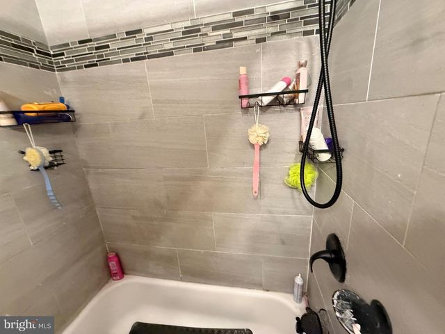 5627 ARLINGTON ST, Philadelphia, PA 19131