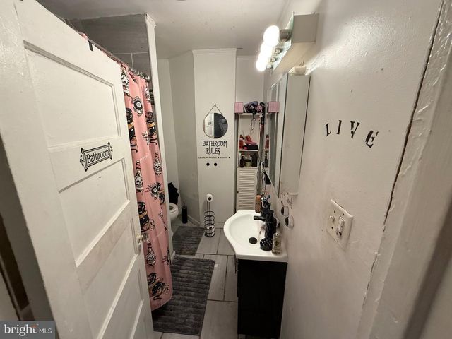 5627 ARLINGTON ST, Philadelphia, PA 19131