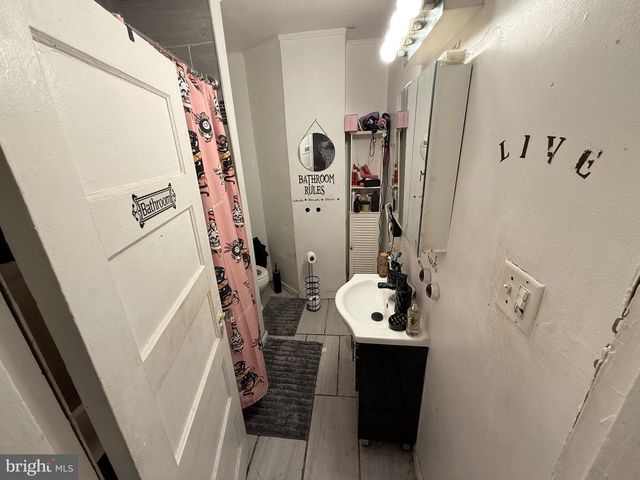 5627 ARLINGTON ST, Philadelphia, PA 19131