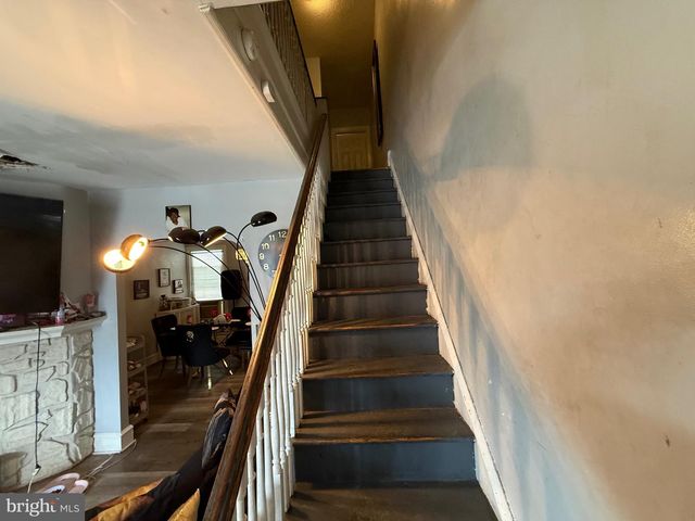 5627 ARLINGTON ST, Philadelphia, PA 19131