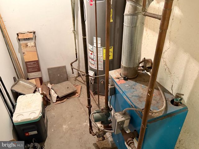 5627 ARLINGTON ST, Philadelphia, PA 19131