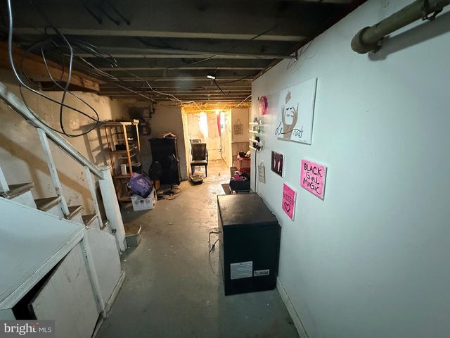 5627 ARLINGTON ST, Philadelphia, PA 19131