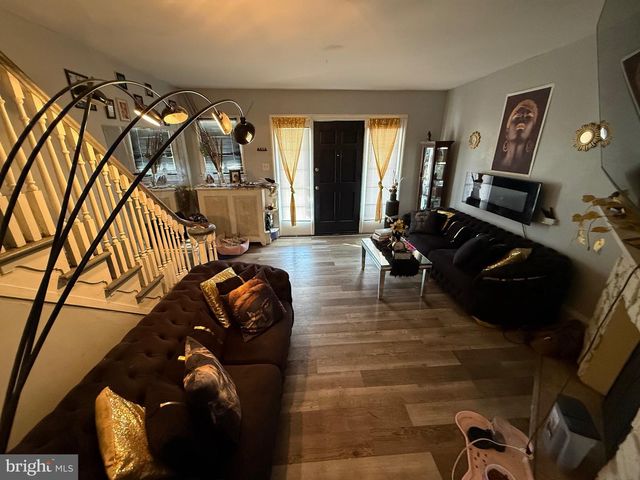 5627 ARLINGTON ST, Philadelphia, PA 19131