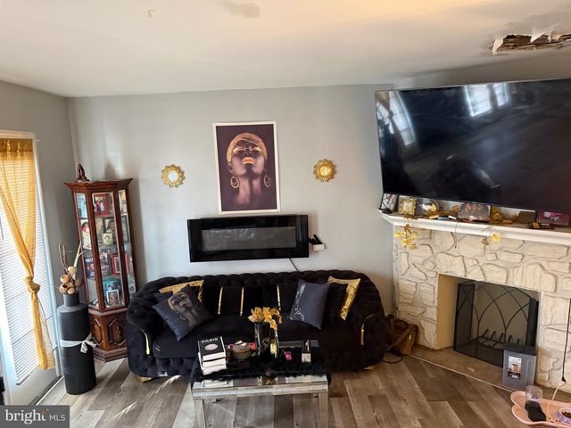 5627 ARLINGTON ST, Philadelphia, PA 19131