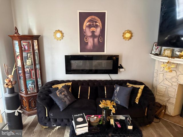 5627 ARLINGTON ST, Philadelphia, PA 19131