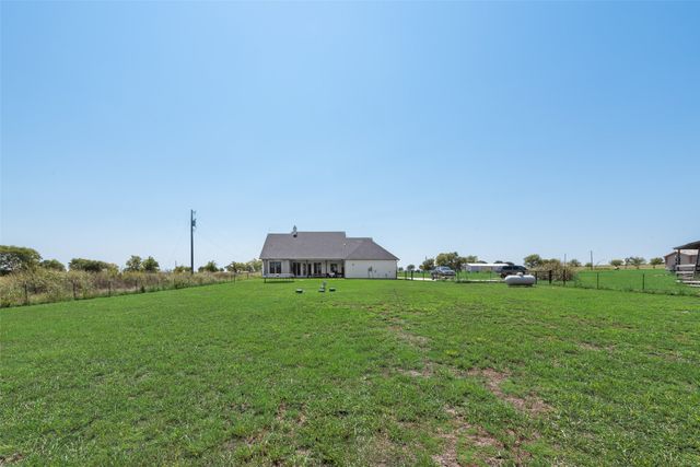 12880 Pruett Road, Krum, TX 76249