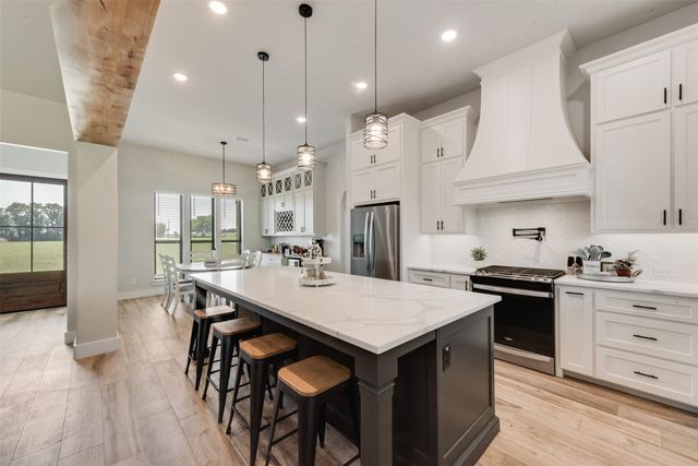 12880 Pruett Road, Krum, TX 76249