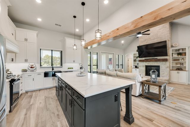 12880 Pruett Road, Krum, TX 76249