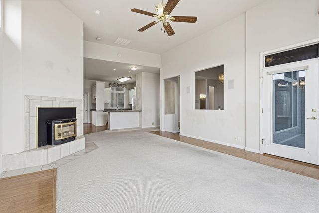 131 Split Rock Drive, Hollister, MO 65672