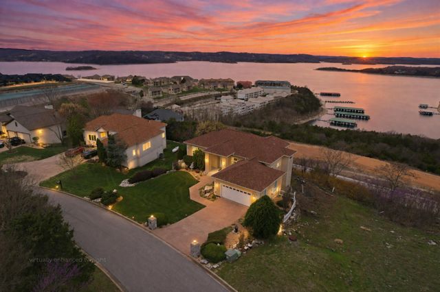 131 Split Rock Drive, Hollister, MO 65672