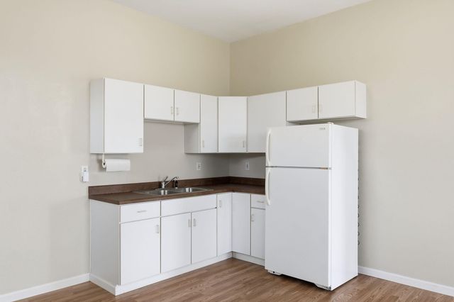 131 Split Rock Drive, Hollister, MO 65672