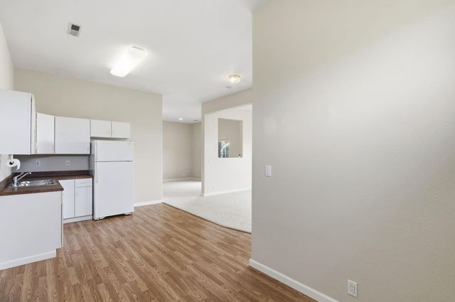 131 Split Rock Drive, Hollister, MO 65672